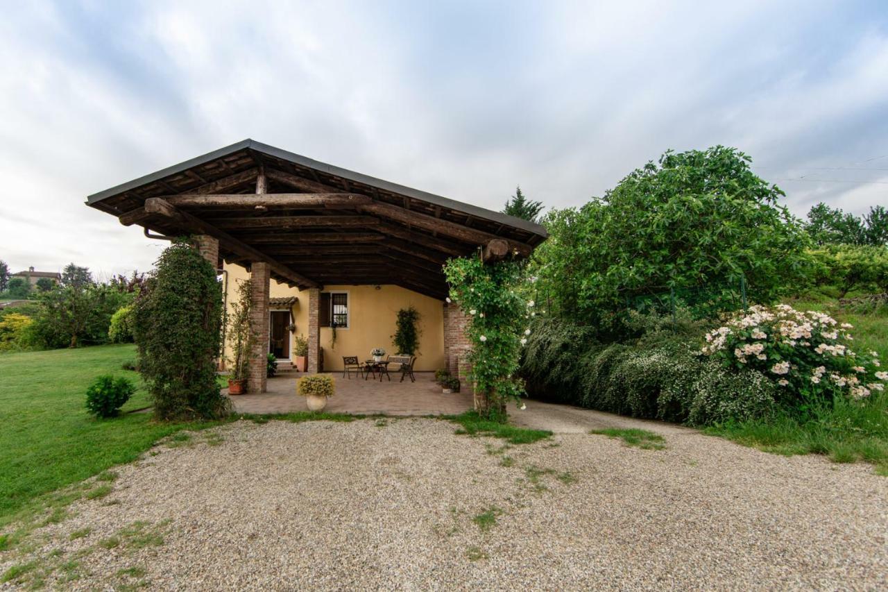 La Casa In Collina Leilighet Alba  Eksteriør bilde